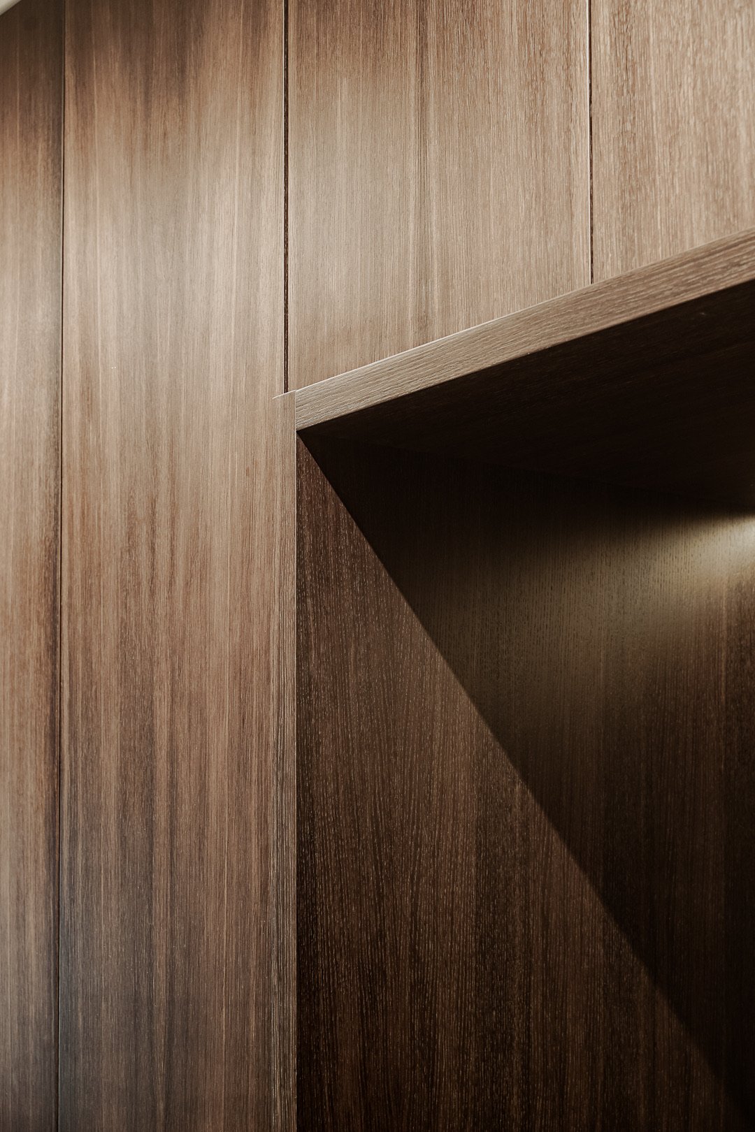 Headboard and pendant detail — Paris 7th