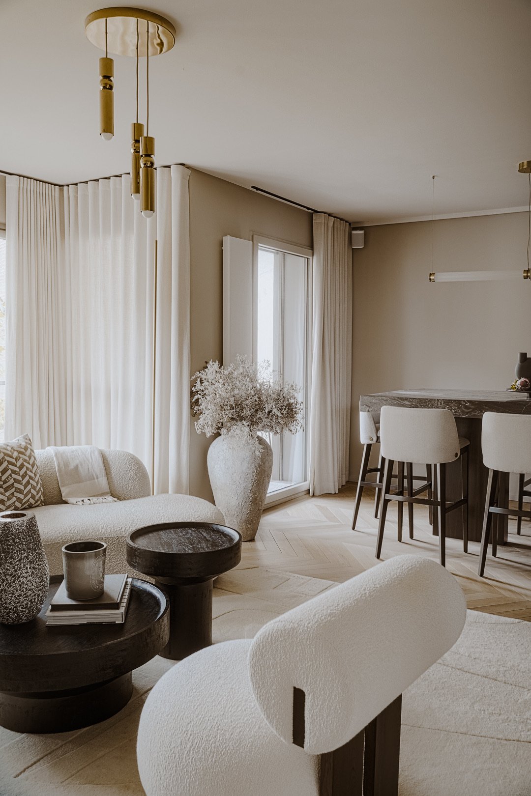 Living room to dining area brass pendant — Paris 7th