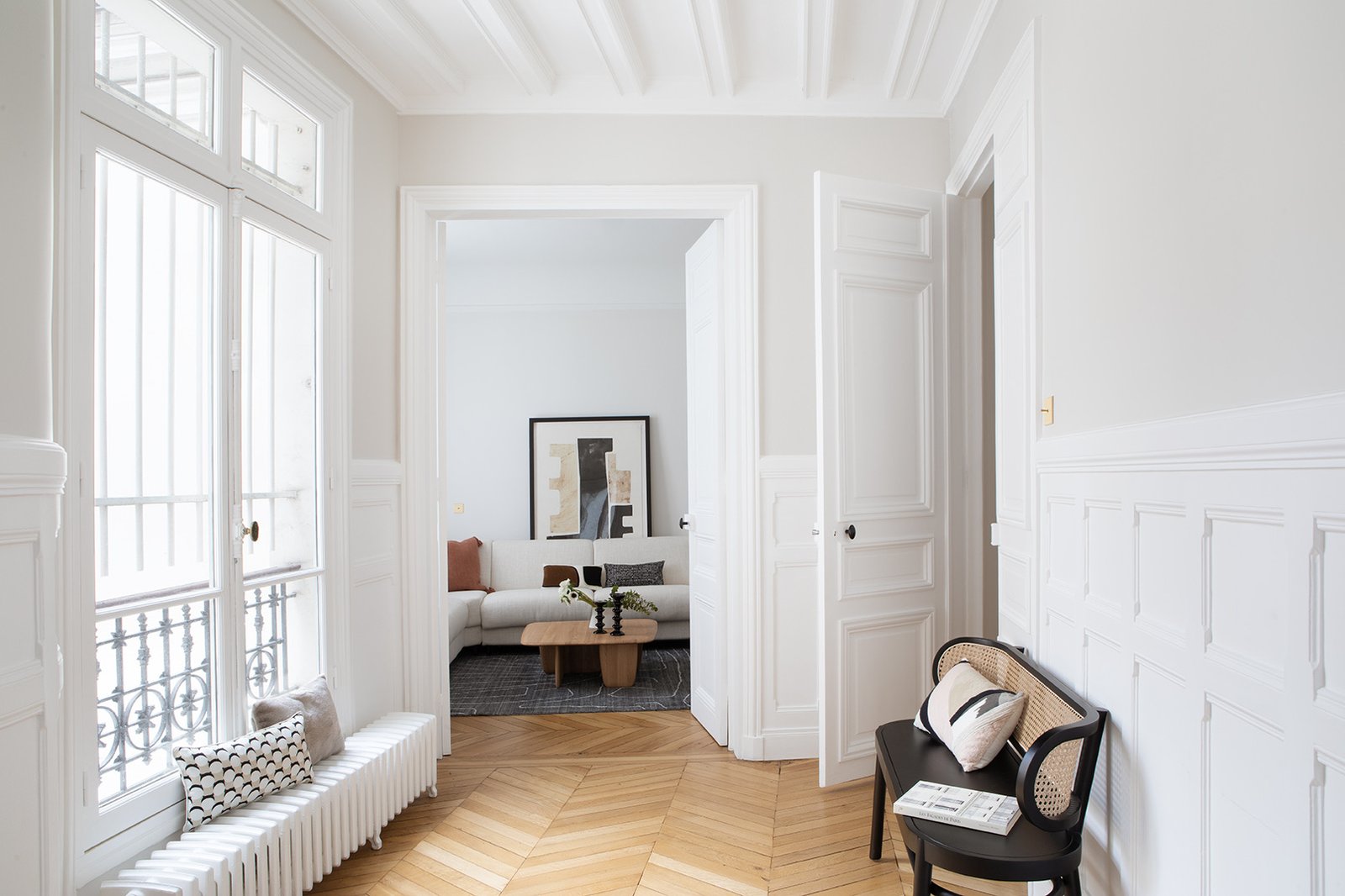 Living room overview — Paris 16th