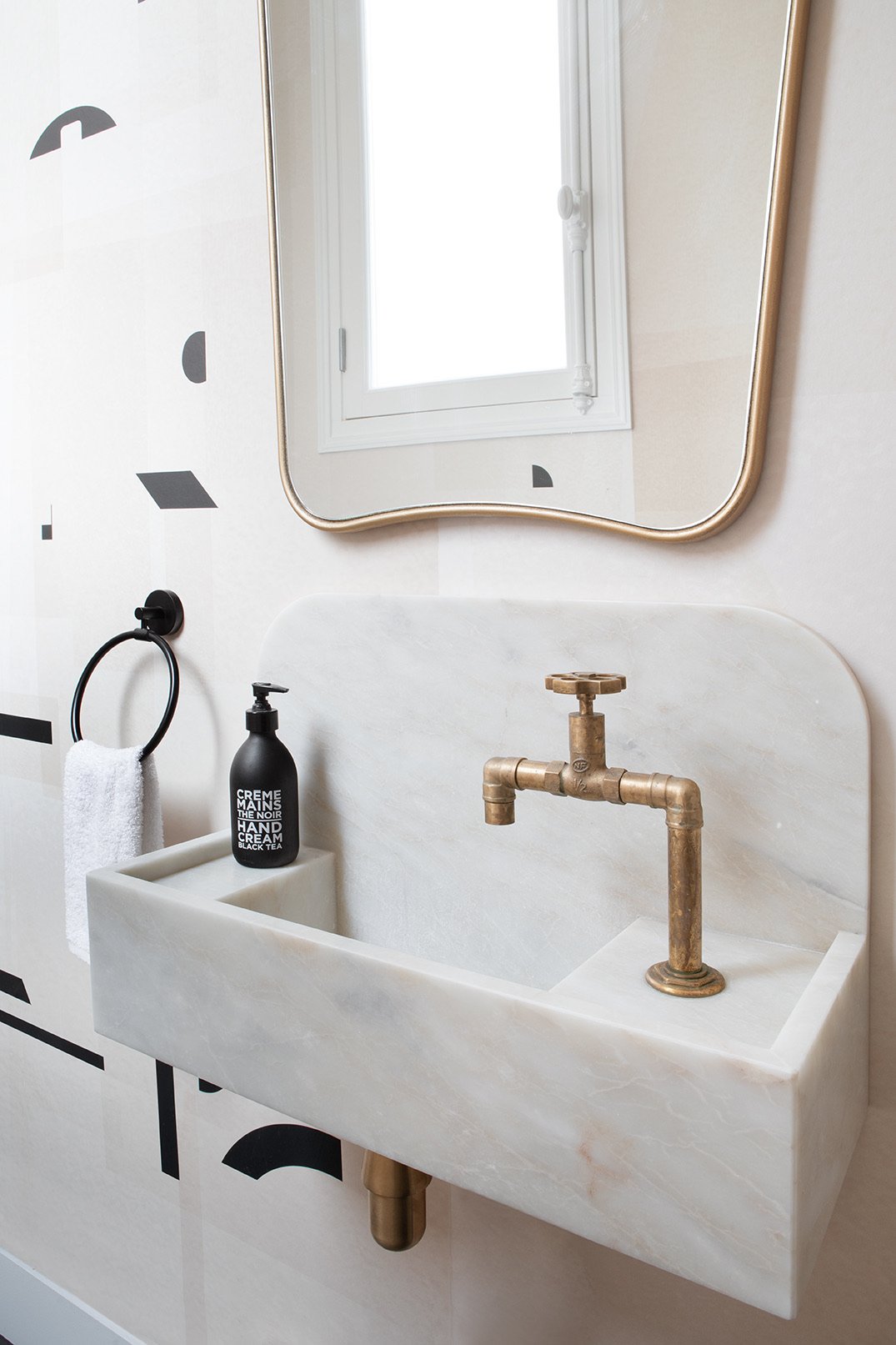 Worktop detail — Paris 16th