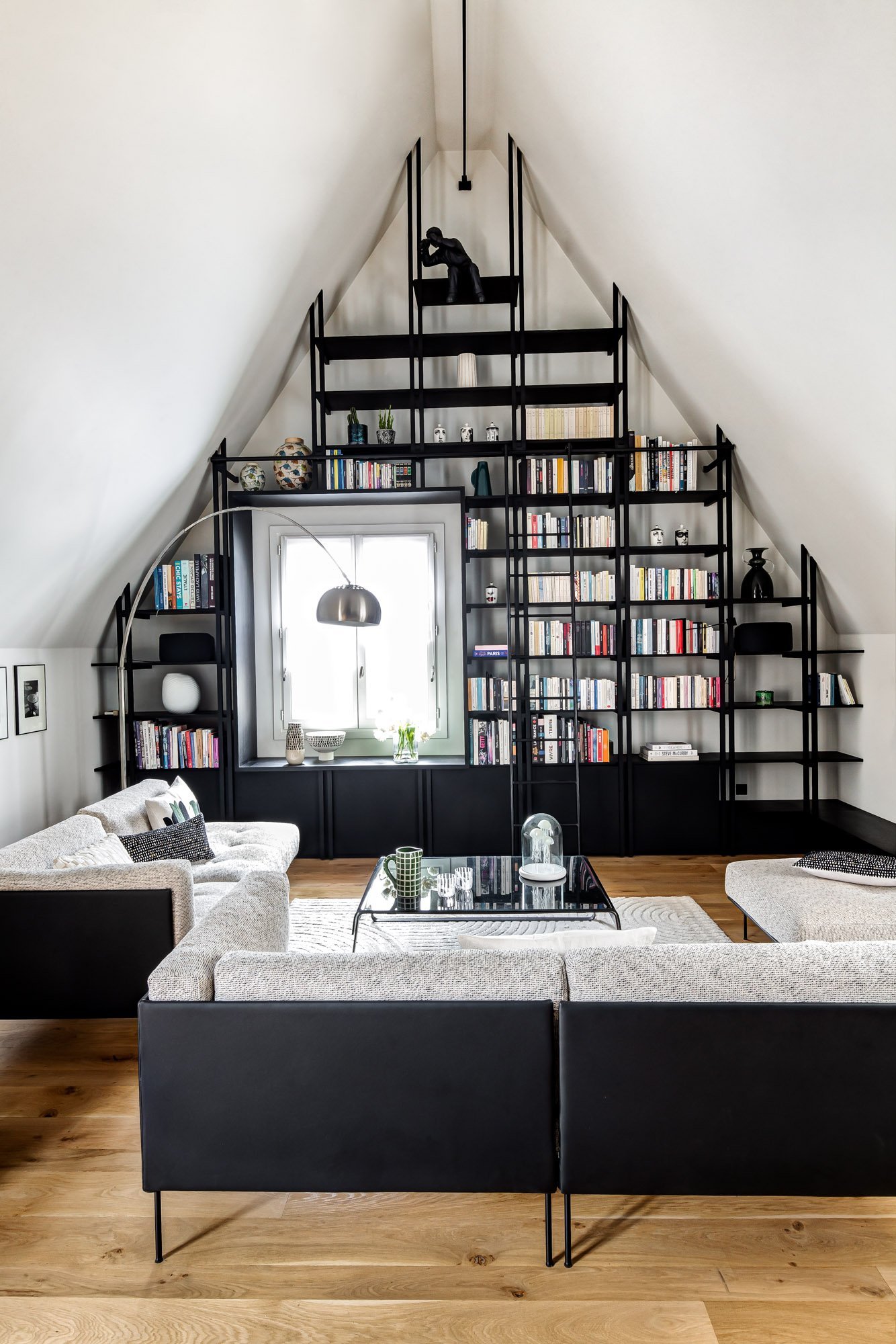 Living room sofas and bookcase — Le Marais
