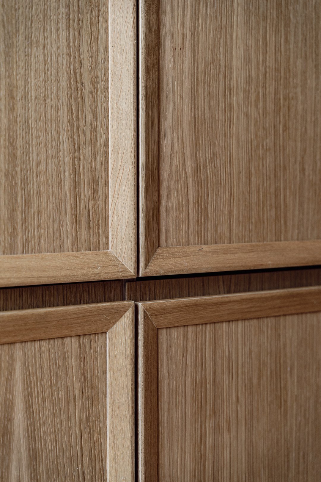 Oak joinery detail — Trocadero