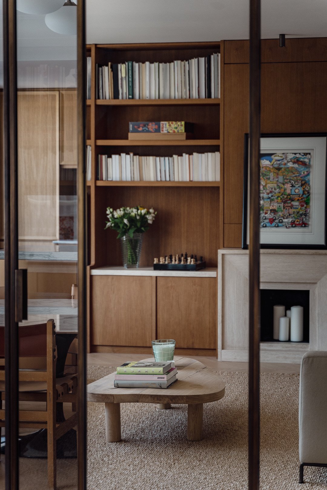 Glass partition handle detail — Trocadero