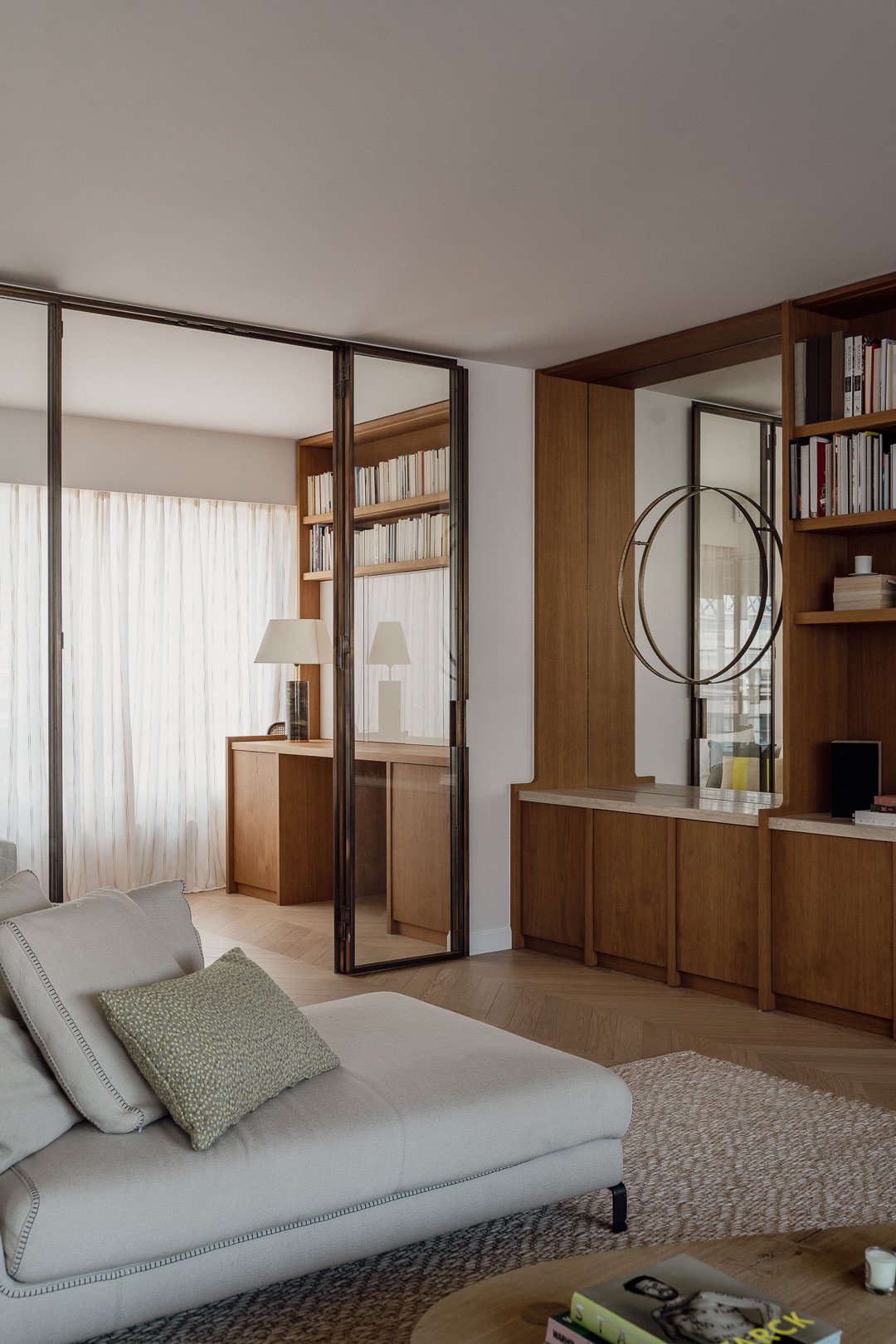 Dressing room detail — Trocadero