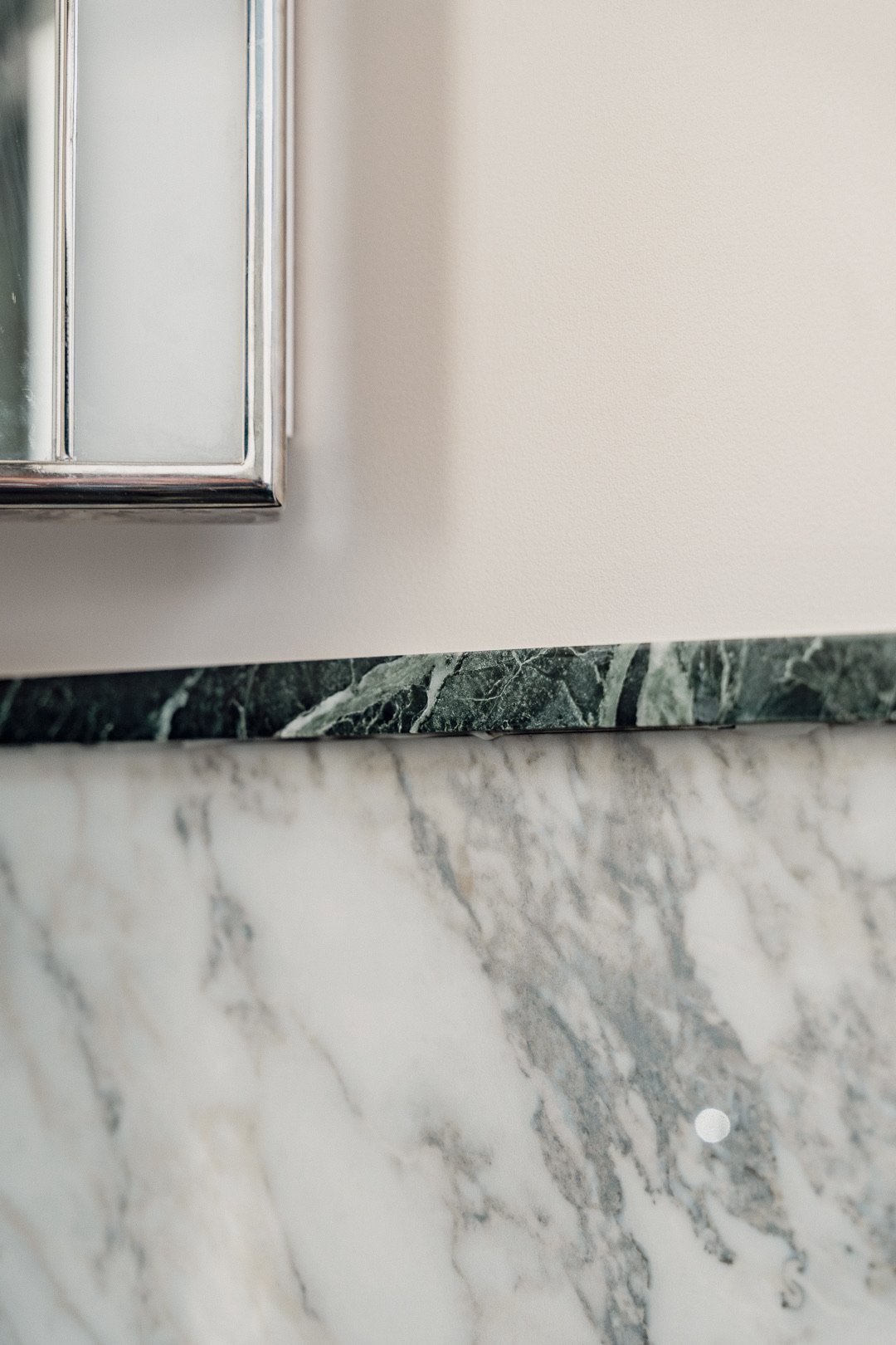 Carrara marble detail — Trocadero