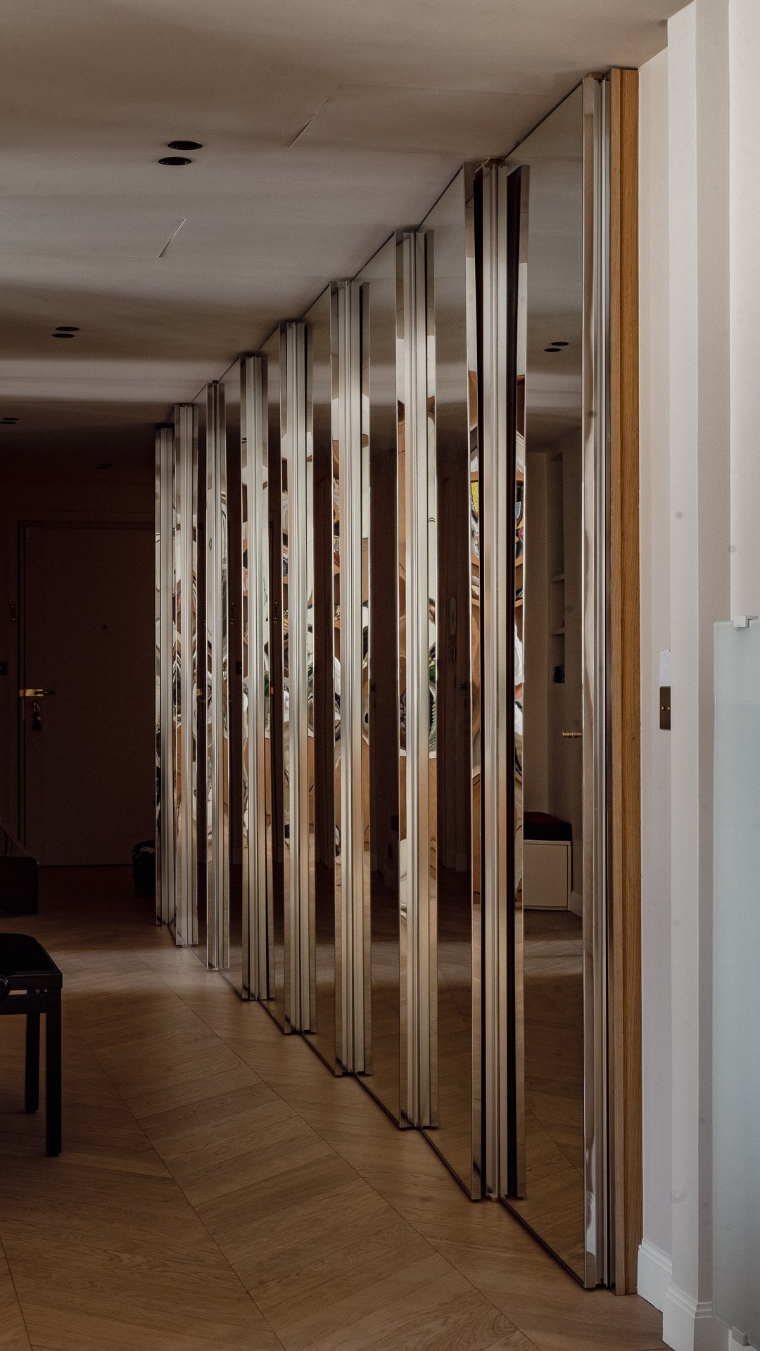 Chevron parquet detail — Trocadero