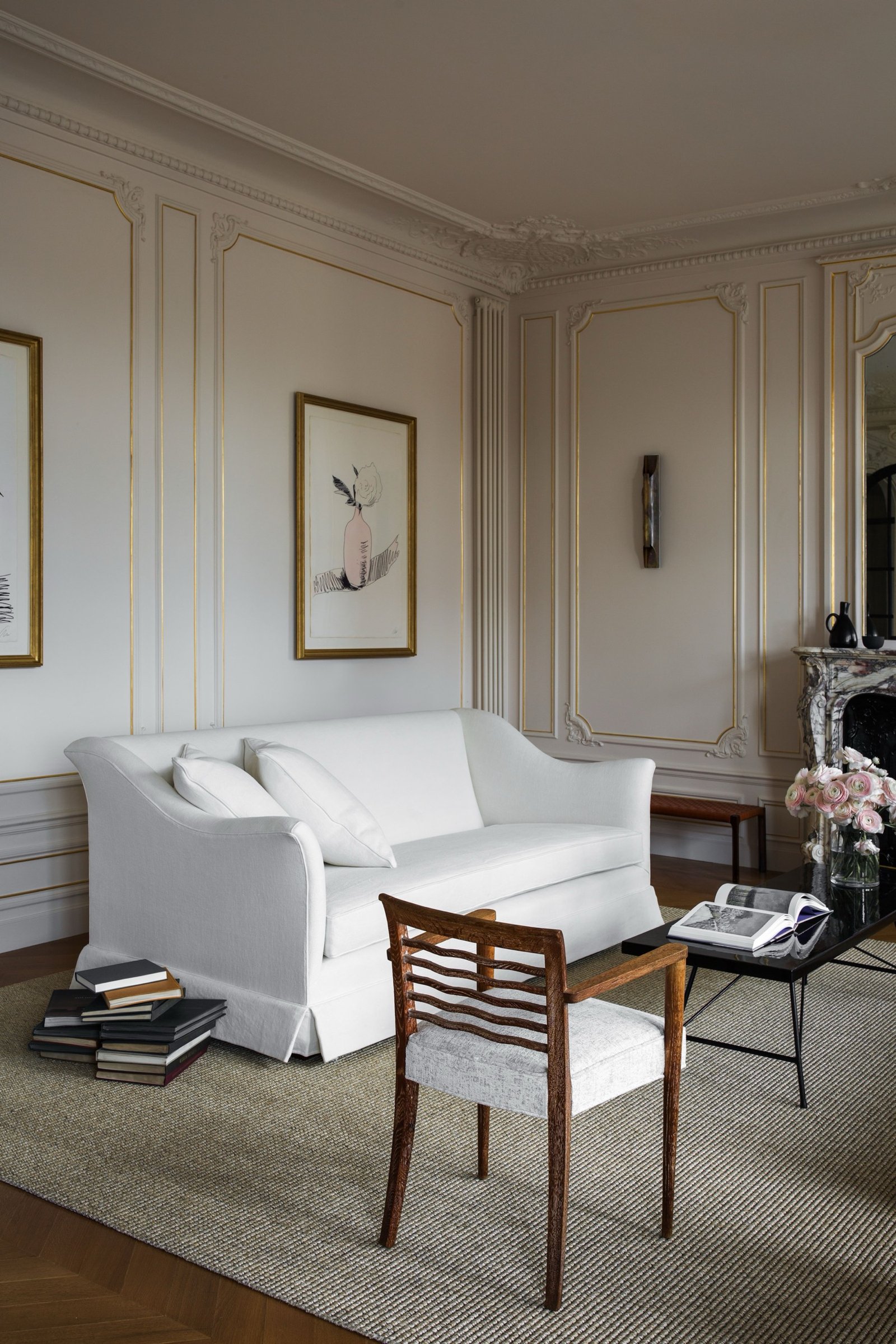 Bedroom headboard — Paris 8th